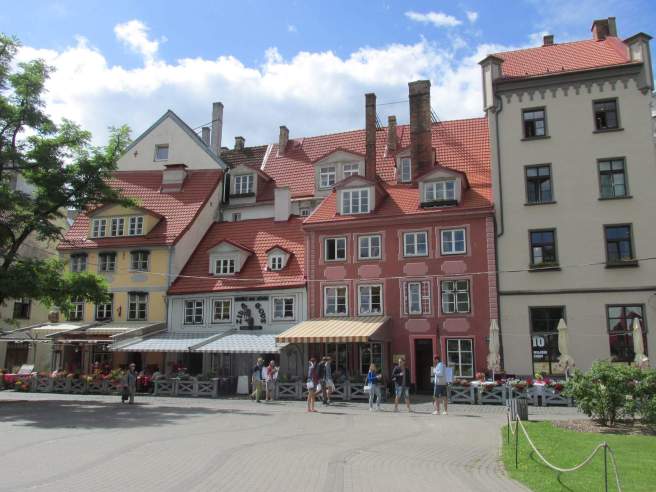 received_1618337135083764